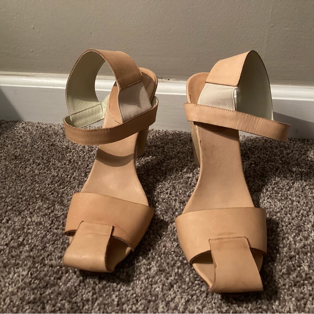 HAND MADE DESIGNER HEELS
